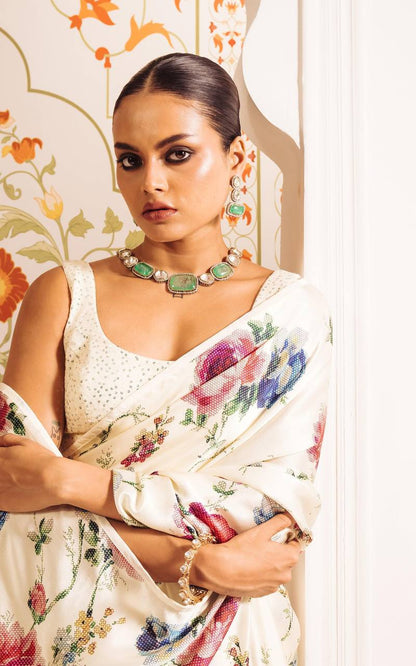Ivory Floral Printed Saree with Elegant Soft Fabric Premium Party Wear & Designer Ethnic Saree for Women