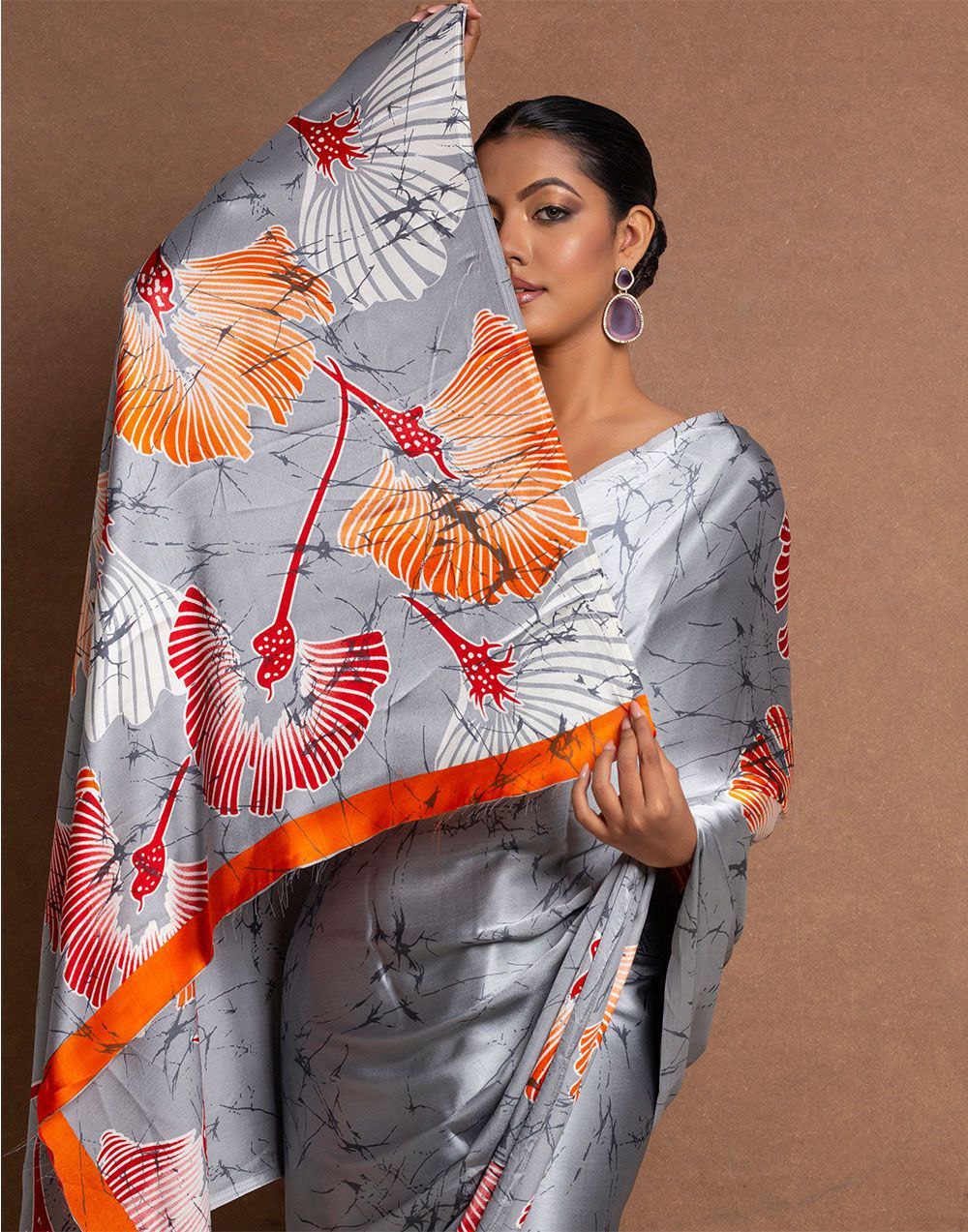Silver Grey Abstract Printed Satin Designer Saree – Elegant Party & Contemporary Wear Saree for Women