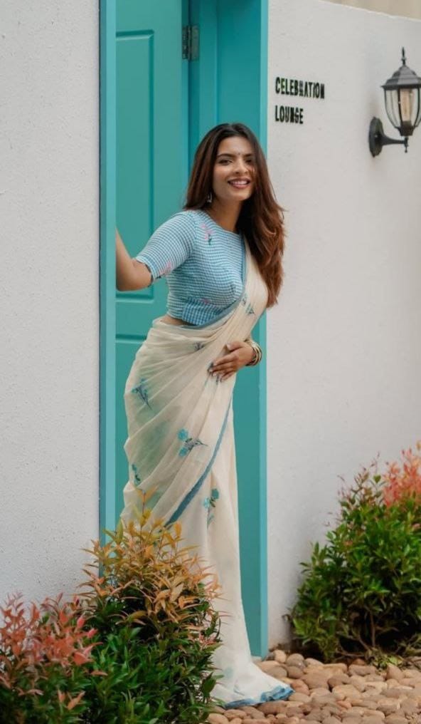 Off White Sky Blue Floral Linen Saree with Contrast Border