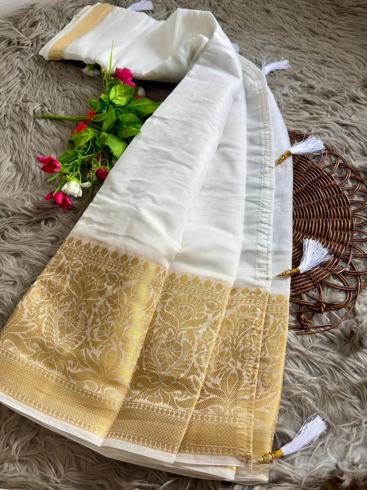 Onam White Linen Saree with Golden Border