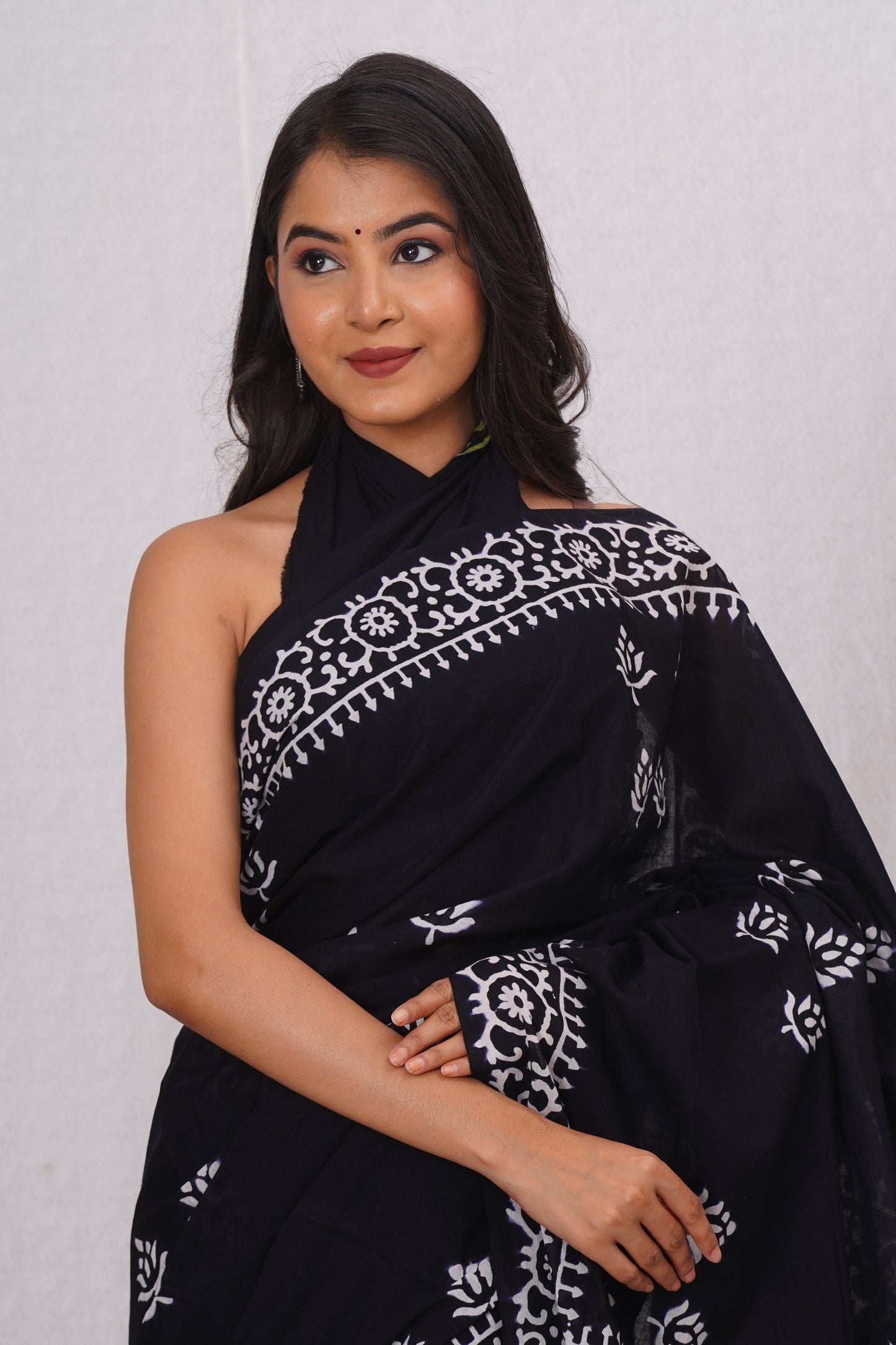 Classic Black and White Floral Batik Saree